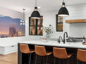 Hot Barcelona met de Sagrada Familia in de avond fotobehang Architectuur
