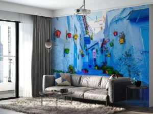 Fashion Blauwe straat met kleurrijke bloemenemmers in Marokko fotobehang Architectuur