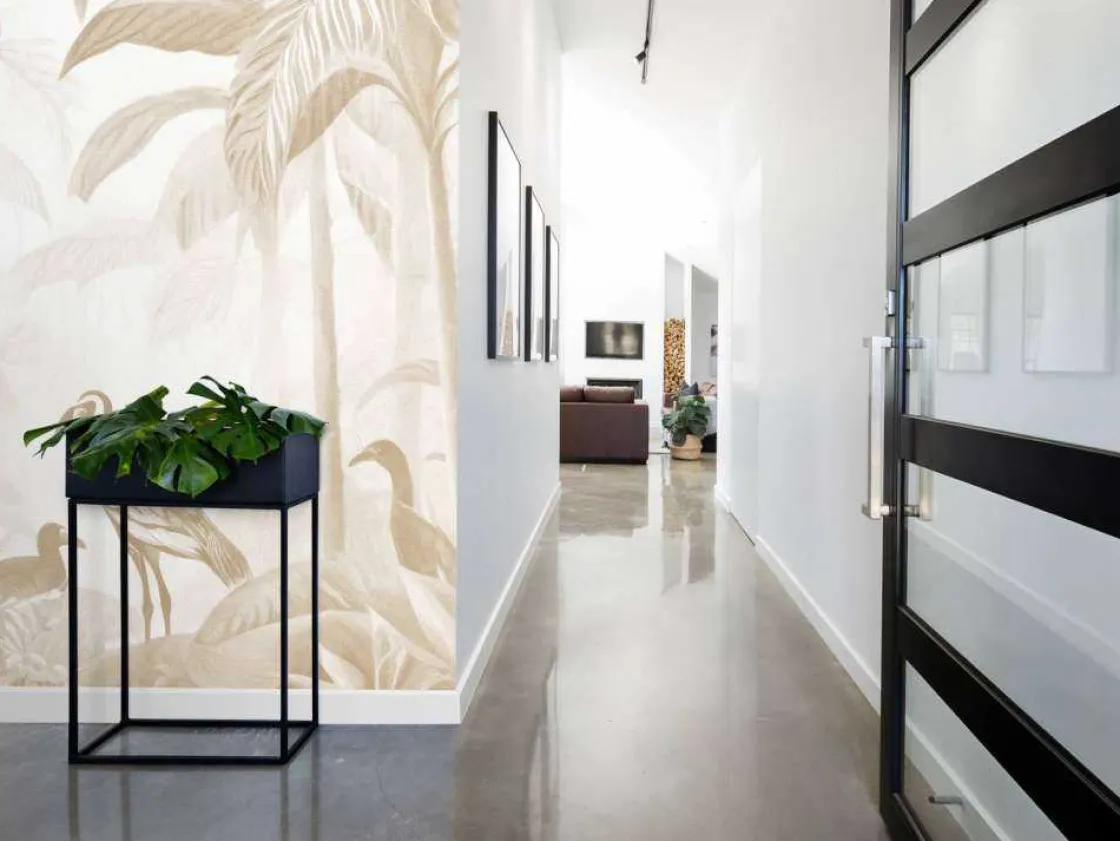 fotobehang__verborgen_jun_4.webp New Fotobehang - Verborgen Jungle met Ibis, taupe Landschappen