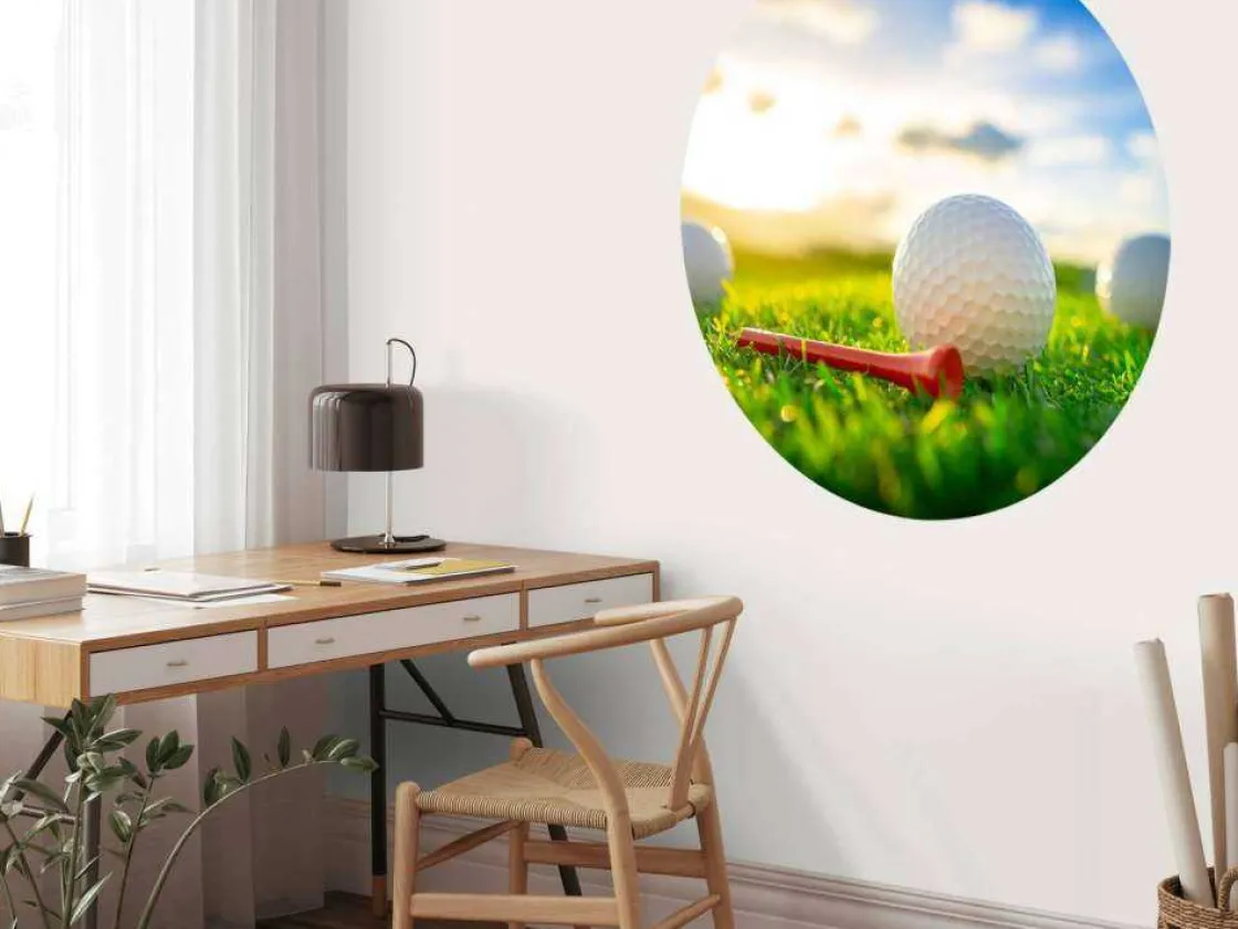 golfballen_met_houder_op__6.webp New Golfballen met houder op kunstgras fotobehang Kinderkamer | Sport