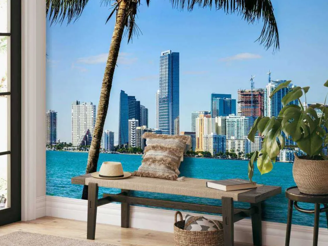 miami_skyline_met_een_pal_4.webp New Miami skyline met een palmboom op de voorgrond fotobehang Architectuur