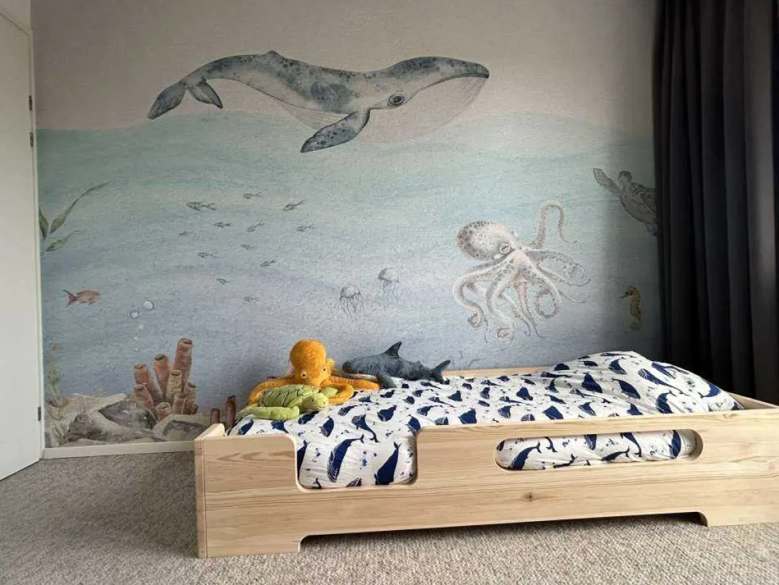 onderwaterwereld_met_een__1.webp Outlet Onderwaterwereld met een walvis Kinderkamer | Dieren
