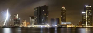 New Rotterdam skyline in de avond fotobehang Architectuur