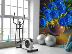 New Stilleven van een vaas met blauwe bloemen fotobehang Kunst & Design | Bloemen