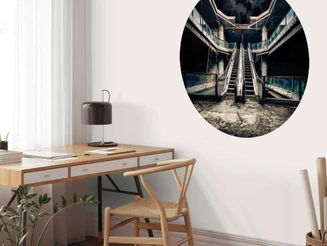 verlaten_gebouw_met_roltr_5.webp Sale Verlaten gebouw met roltrappen bij volle maan fotobehang 3d
