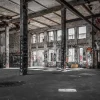 Outlet Verlaten pakhuis met graffiti fotobehang Architectuur | 3d