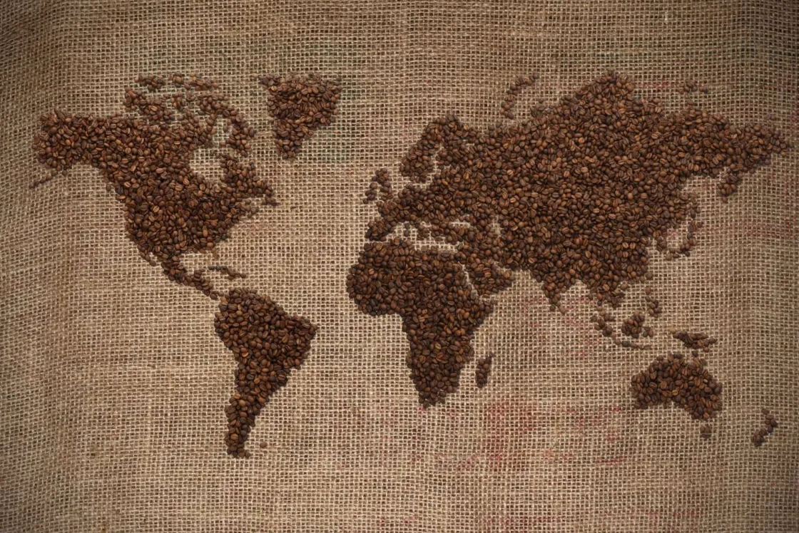 wereldkaart_van_koffiebon_0.webp Online Wereldkaart van koffiebonen fotobehang Architectuur